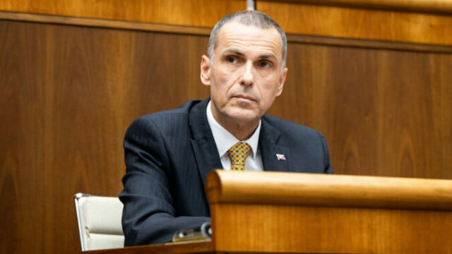 555209_693c0101b2864552566450 676x451.jpg