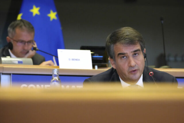 555236_belgium_parliament_hearings_63382 676x451.jpg