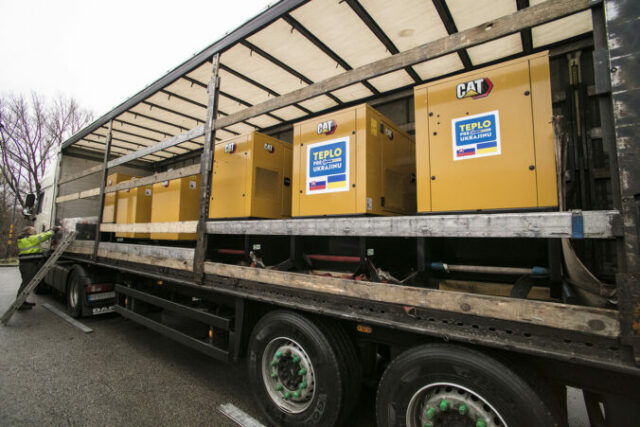 555454_generatory 676x451.jpg