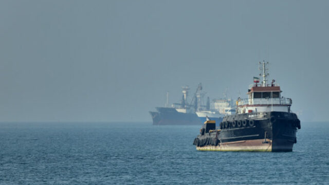 558092_iran_war_strait_of_hormuz_25144 676x451.jpg
