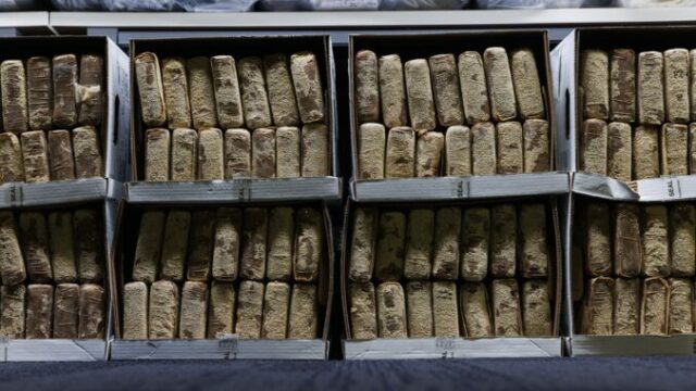 558110_canada_toronto_cocaine_seizure_87374 676x451.jpg