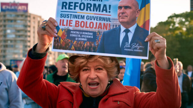558164_romania_politics__995 676x451.jpg