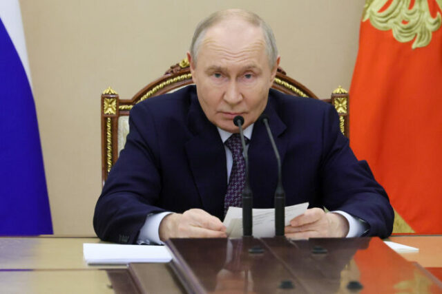 558301_russia_putin_45438 676x451.jpg