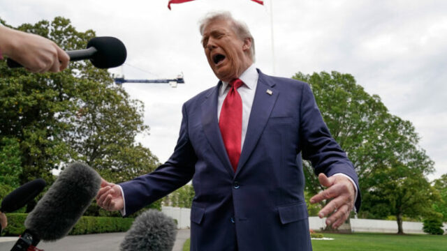 558528_trump_7_459 676x451.jpg