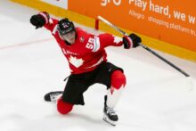 559719_switzerland_world_championship_ice_hockey_5_212 676x451.jpg