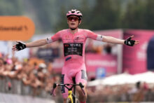 560489_italy_giro_ditalia_cycling_77_34 676x451.jpg
