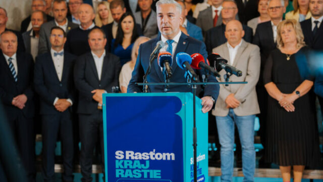 560544_img_0011 676x451.jpg
