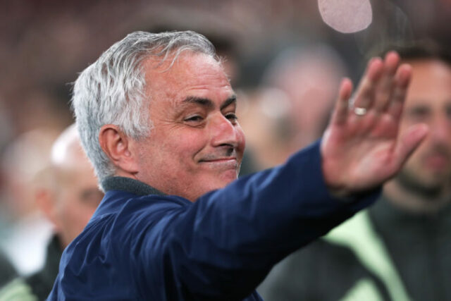560835_mourinho 676x451.jpg