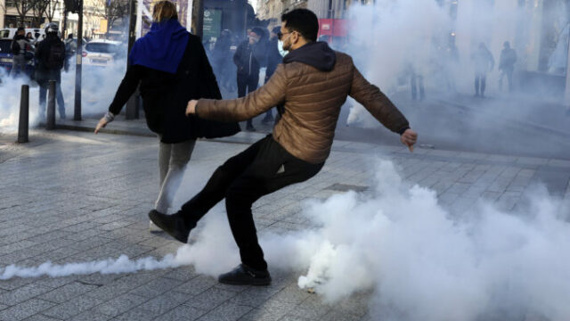 560854_virus_outbreak_europe_protests_49806 99f50a1b48274ee196fd7a48b831ab87 676x451.jpg