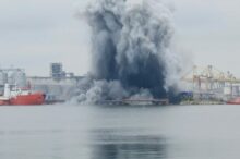 560962_romania_port_drone_blast_67254 676x450.jpg
