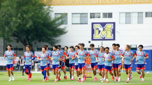 560972_japan_wcup_soccer_135_7 676x451.jpg
