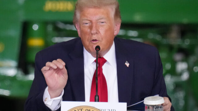 561055_trump_4458_ 676x451.jpg