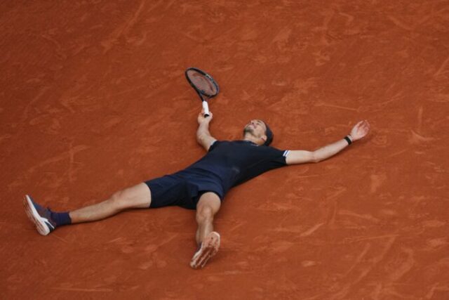 561117_french_open_tennis_37356 676x451.jpg