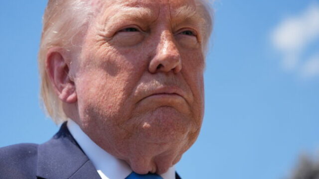561144_trump__2413 676x451.jpg