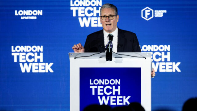 561153_britain_london_tech_week_43712 676x451.jpg