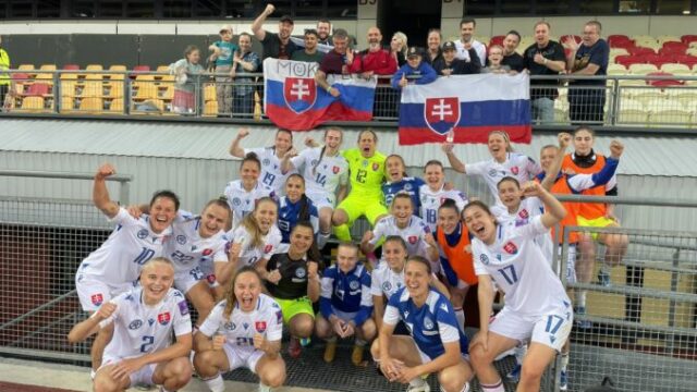 561322_slovenky 676x507.jpg