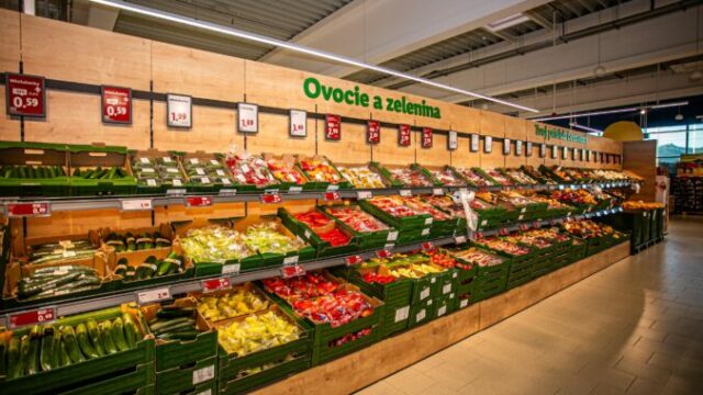 561398_lidl rajec otvaracka siroke rano 14 676x451.jpg
