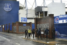 561467_britain_everton_liverpool_posponed_26967 scaled 1 676x451.jpg
