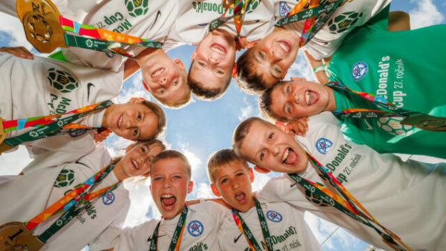 561479_sviatok futbalu_finale mcdonalds cup_11062026_majstri slovenska 676x451.jpg