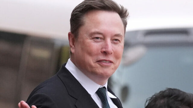 561600_ceo_pay_43247 676x451.jpg