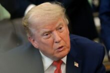 561691_trump_8327_ 676x452.jpg