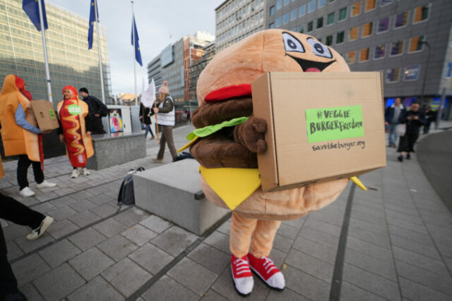 561846_belgium_eu_regulations_burgers_03948 676x451.jpg