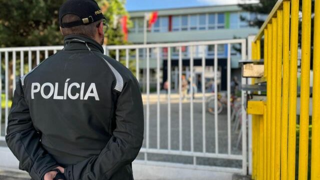561877_policia 1.jpg