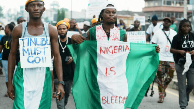 562279_nigeria_protest_5_81_ 676x451.jpg