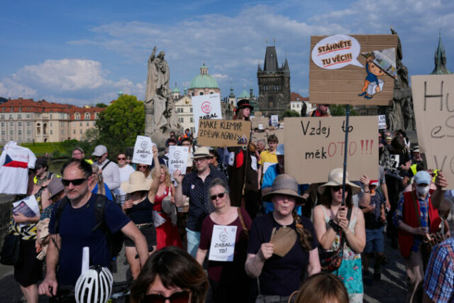 562292_czech_republic_protest_19251 676x451.jpg