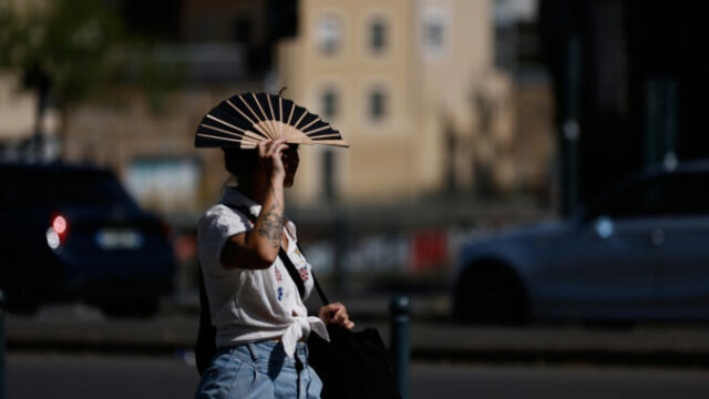 562405_france_exteme_weather_heat_37875 676x451.jpg