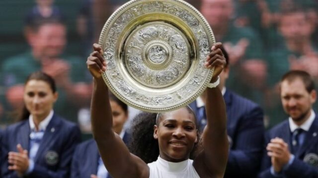 562723_najkrajsie momenty finale wimbledonu 3 676x443.jpg