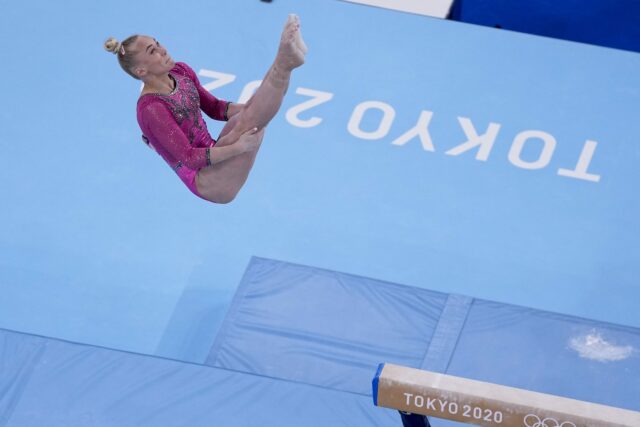 562745_tokyo_olympics_artistic_gymnastics_12751 4a6a62a707c347d58af82e50a917a08a scaled 1.jpg