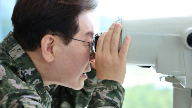 562888_koreas_tensions_2957_ 676x451.jpg