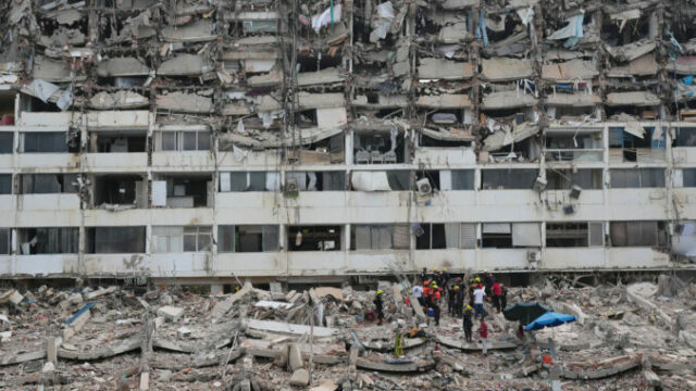 562894_aptopix_venezuela_earthquake_78_7 676x451.jpg