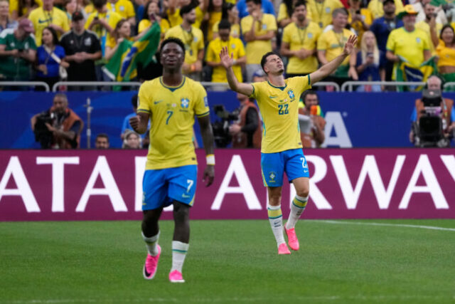562990_japan_brazil_wcup_soccer_43253 676x451.jpg