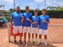 563192_slovaci_tenis 676x508.jpg