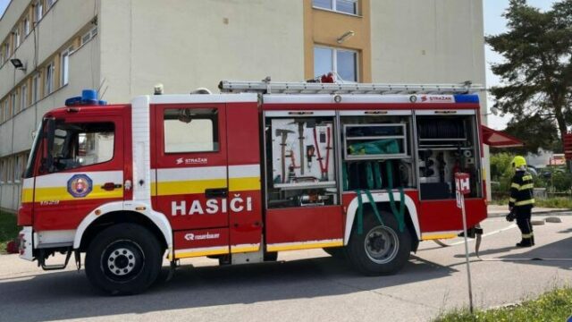 563349_hasici e1783170314198 676x400.jpg