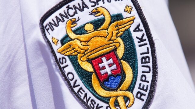 563803_fs2.jpg