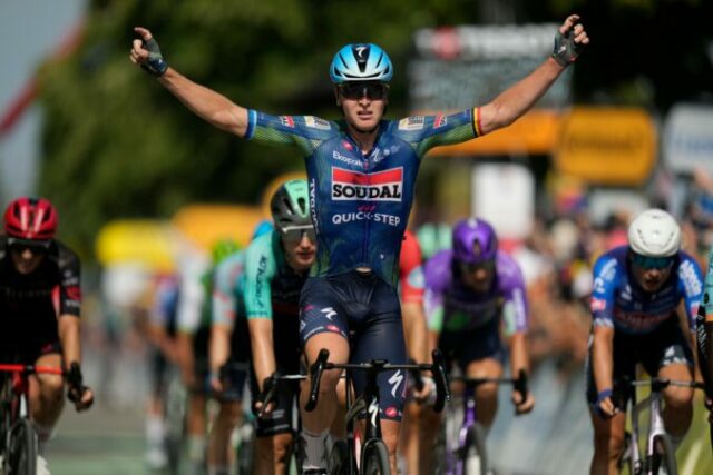 563896_cycling_tour_de_france_78169 676x451 1.jpg