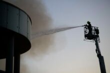 563961_greece_fire_67446 676x451 1.jpg