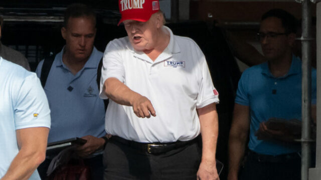 563989_trump_51556 676x451 1.jpg
