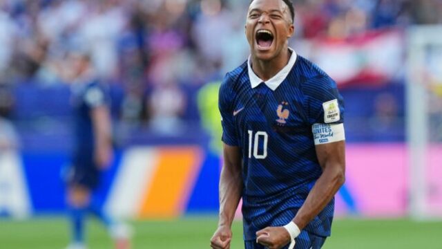 564017_kylian mbappe v drese francuzskej futbalovej reprezentacie 676x451 1.jpg