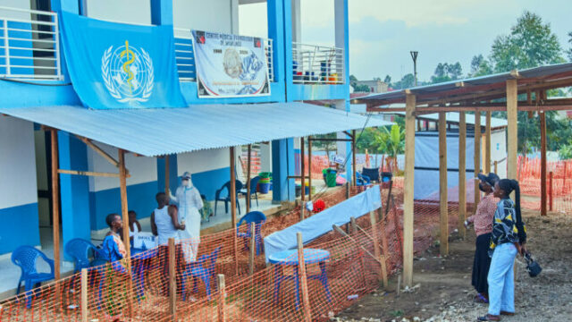 564271_ebola_trials_1_371 676x451 1.jpg