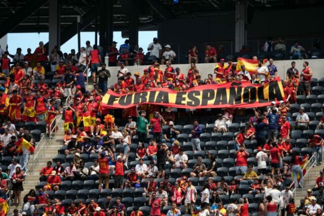 564426_belgium_spain_wcup_soccer_39532 676x451 1.jpg