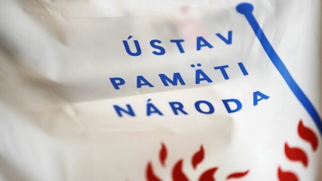 564449_ustav pamati naroda.jpg