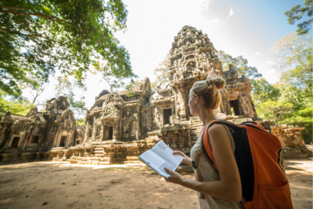 564739_bookbot travel 676x451 1.png