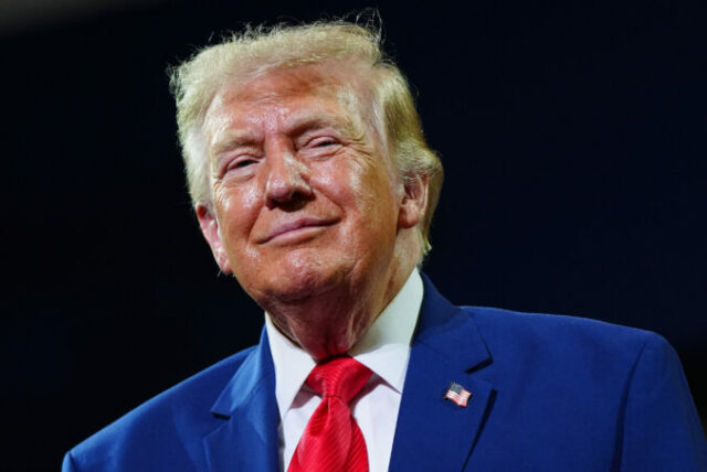 564844_trump_12114 676x452 1.jpg