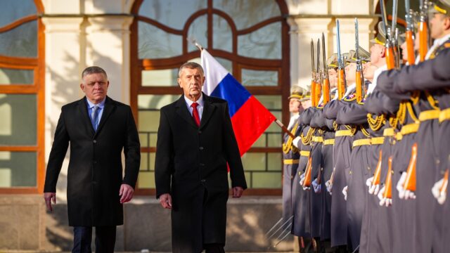 564886_babis fico.jpg