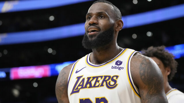 564964_nuggets_lakers_basketball_25614 scaled 1.jpg