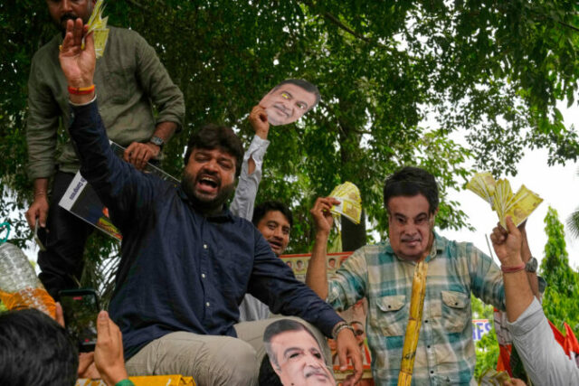 565149_india_ethanol_protest__3769 676x451 1.jpg